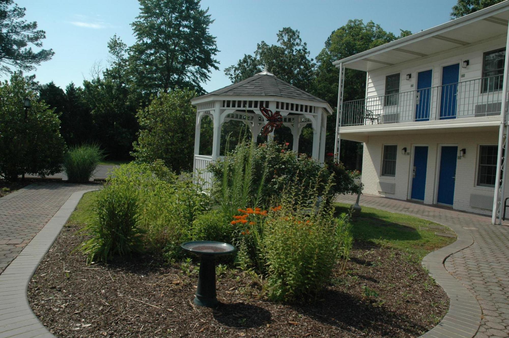 St. Michaels Inn Exterior photo